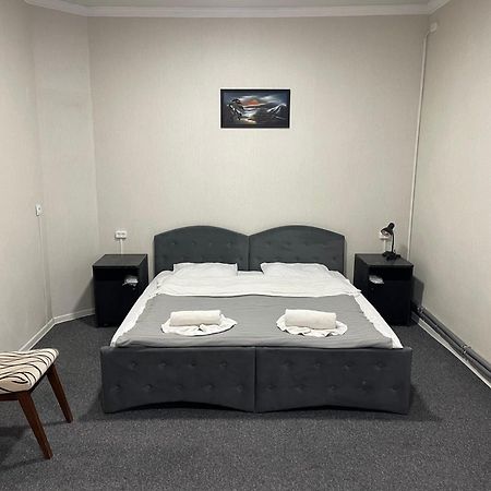 Medelean Hotel Comrat 외부 사진