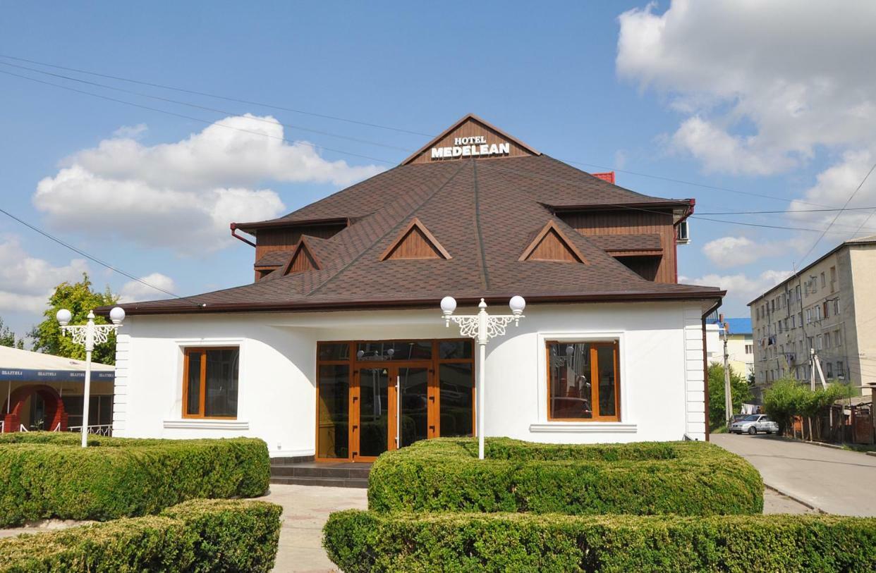 Medelean Hotel Comrat 외부 사진