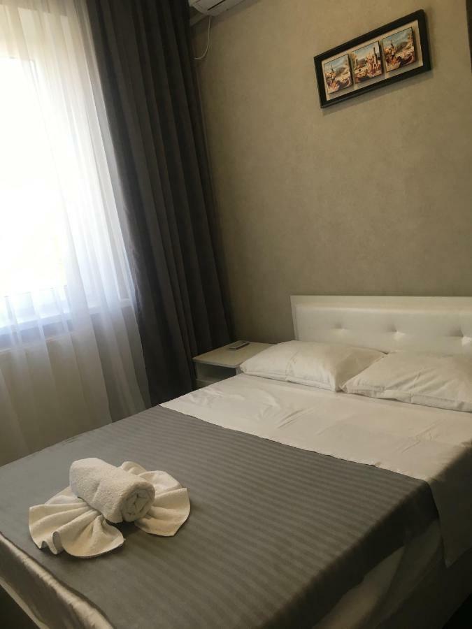 Medelean Hotel Comrat 외부 사진