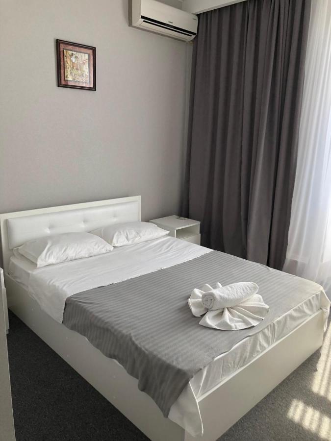 Medelean Hotel Comrat 외부 사진