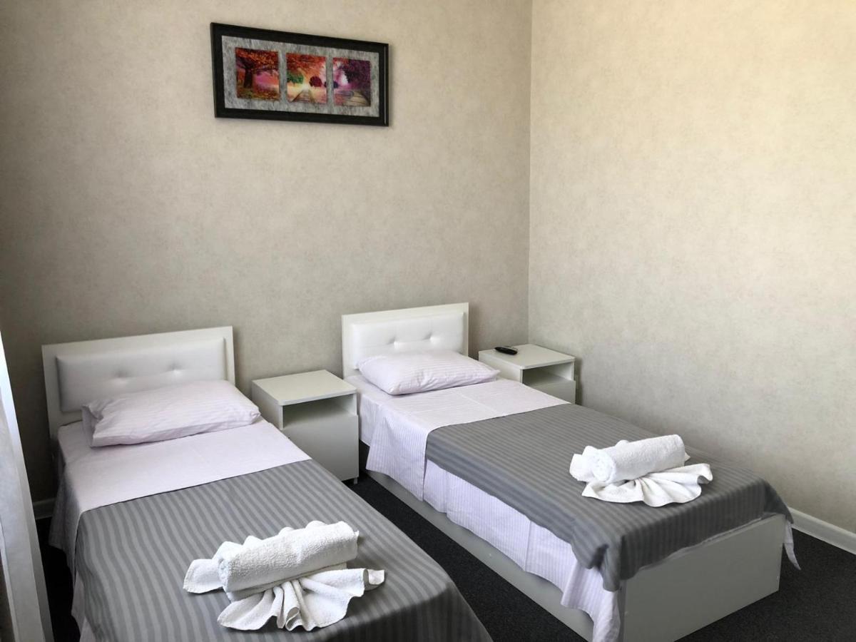 Medelean Hotel Comrat 외부 사진