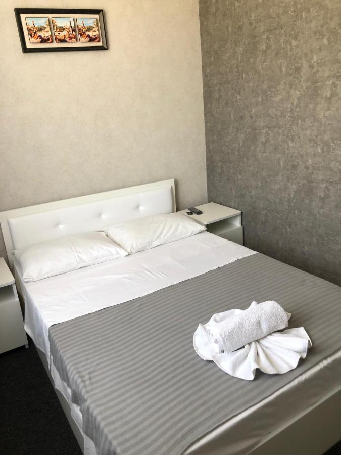 Medelean Hotel Comrat 외부 사진